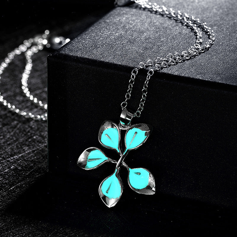 Glowing Flower Necklace