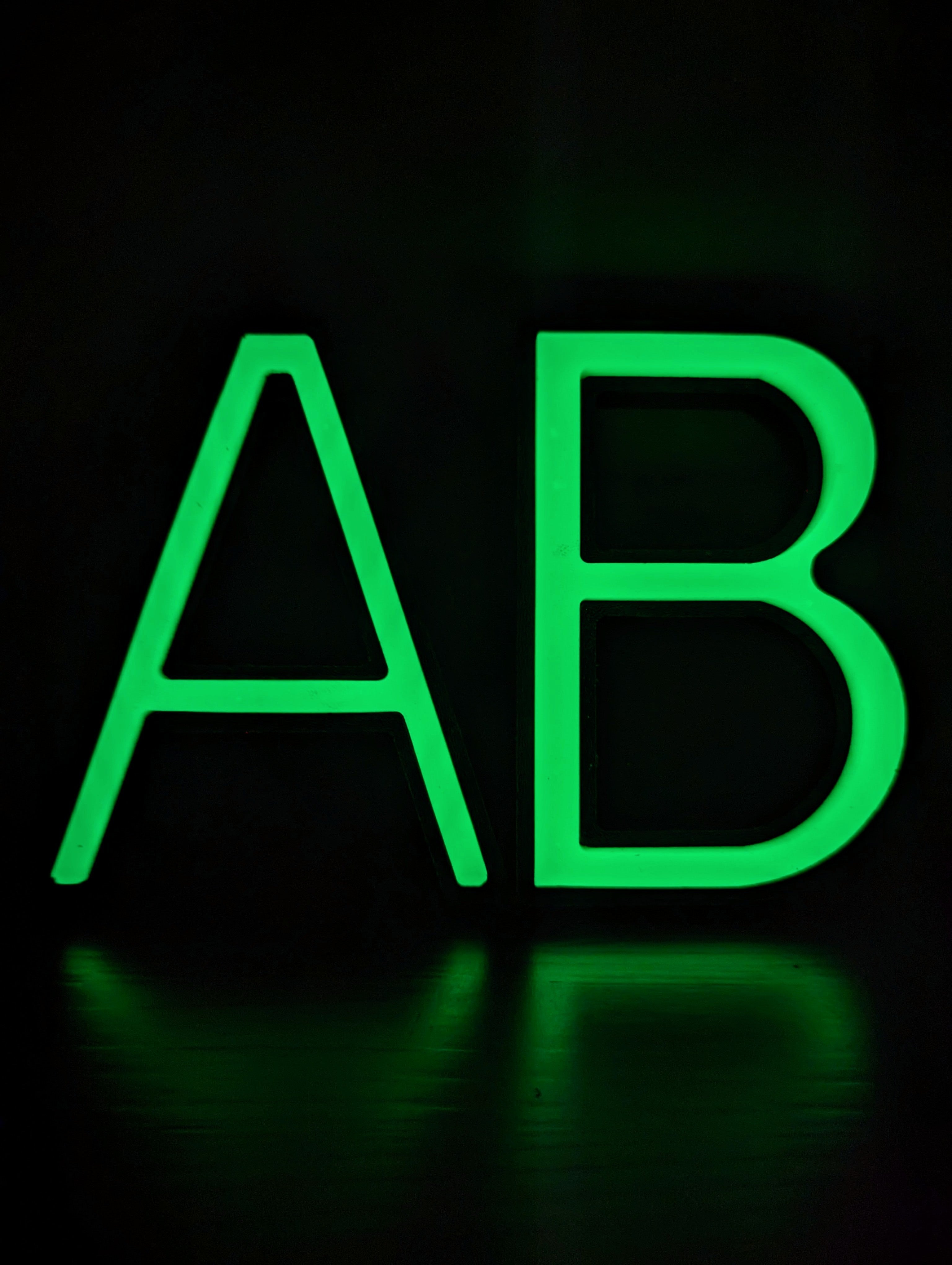 Glow in the Dark House Numbers - Green / Solar Powered House Numbers - Green