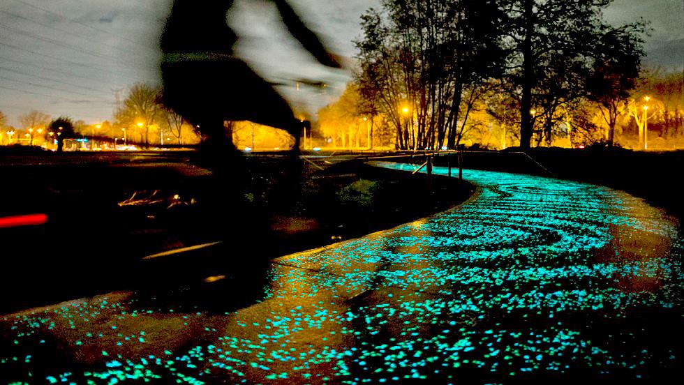 Create your own Glow in the Dark Driveway. With our Electricity-Free Glow in the dark products you can create your own photo-luminescent Glow in the Dark pathways, Glow in the Dark driveways, Glow in the Dark patios, Glow in the Dark Stones, Glow in the Dark House Numbers. Eco-Friendly Premium Grade Glow In The Dark Products. Reduce light pollution. #ItGlows #core glow